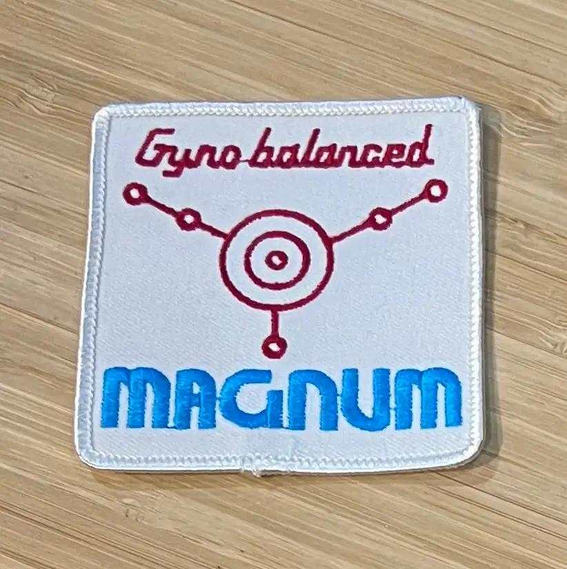 Ebonite GYRO Balanced Magnum White Bowling Ball Patch Sport NOS Teams League Relic has been safely stored away safely for decades and measures approximately a 3 inch square