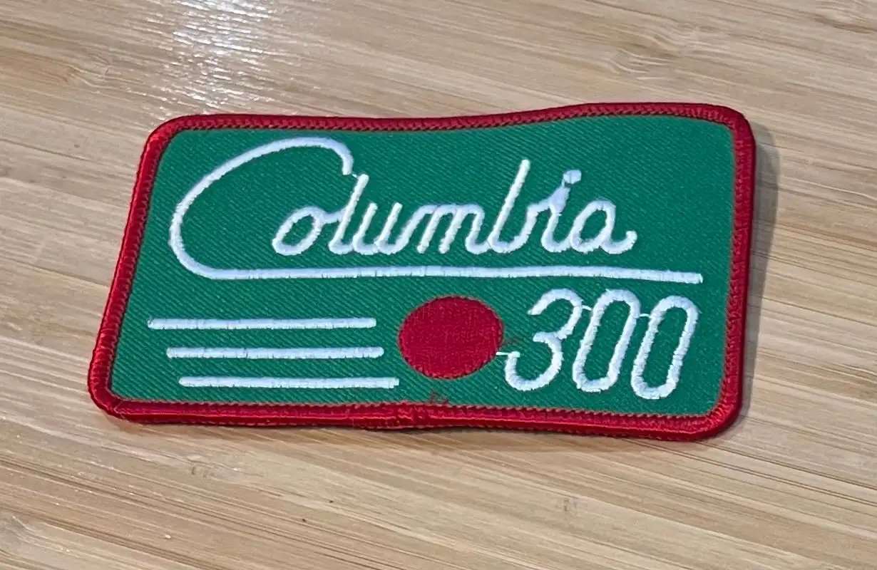 Columbia 300 Green Bowling Ball Patch Sport New Old Stock EXC Teams League Relic has been safely stored away safely for decades and measures approximately a 2.5 in
