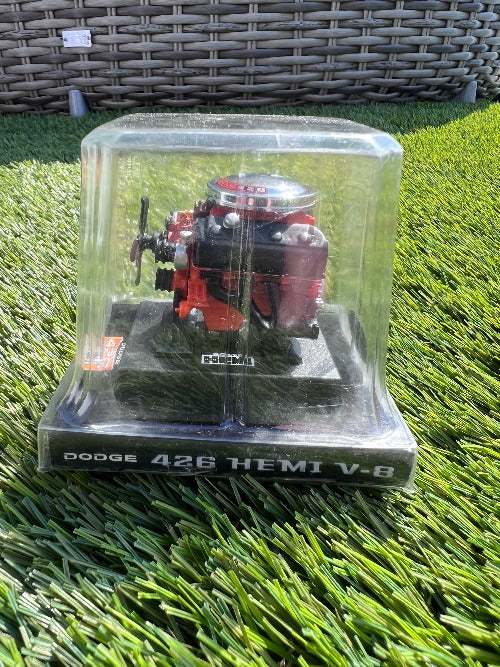 DODGE 426 HEMI V-8 HIGH PERFORMANCE Block Engine Diecast Model Accessories Unique LIBERTY CLASSICS This is a 1/18th Scale Engine diecast model. Excellent detail