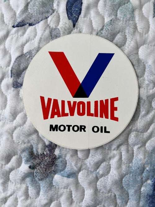 Valvoline Motor Oil Decal Racing Petro Gas Parts Auto Mint NOS Item. Great petrol decal for the gas oil collector. The patch measures approximately 5 inch circle.