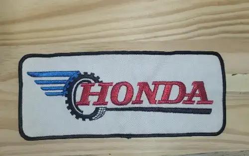 Large Honda Racing Jacket Patch Motorcycle Auto ATV Vintage NOS Item. This relic has been stored for decades and the oval measure 4 in wide and the length is 9.5 in