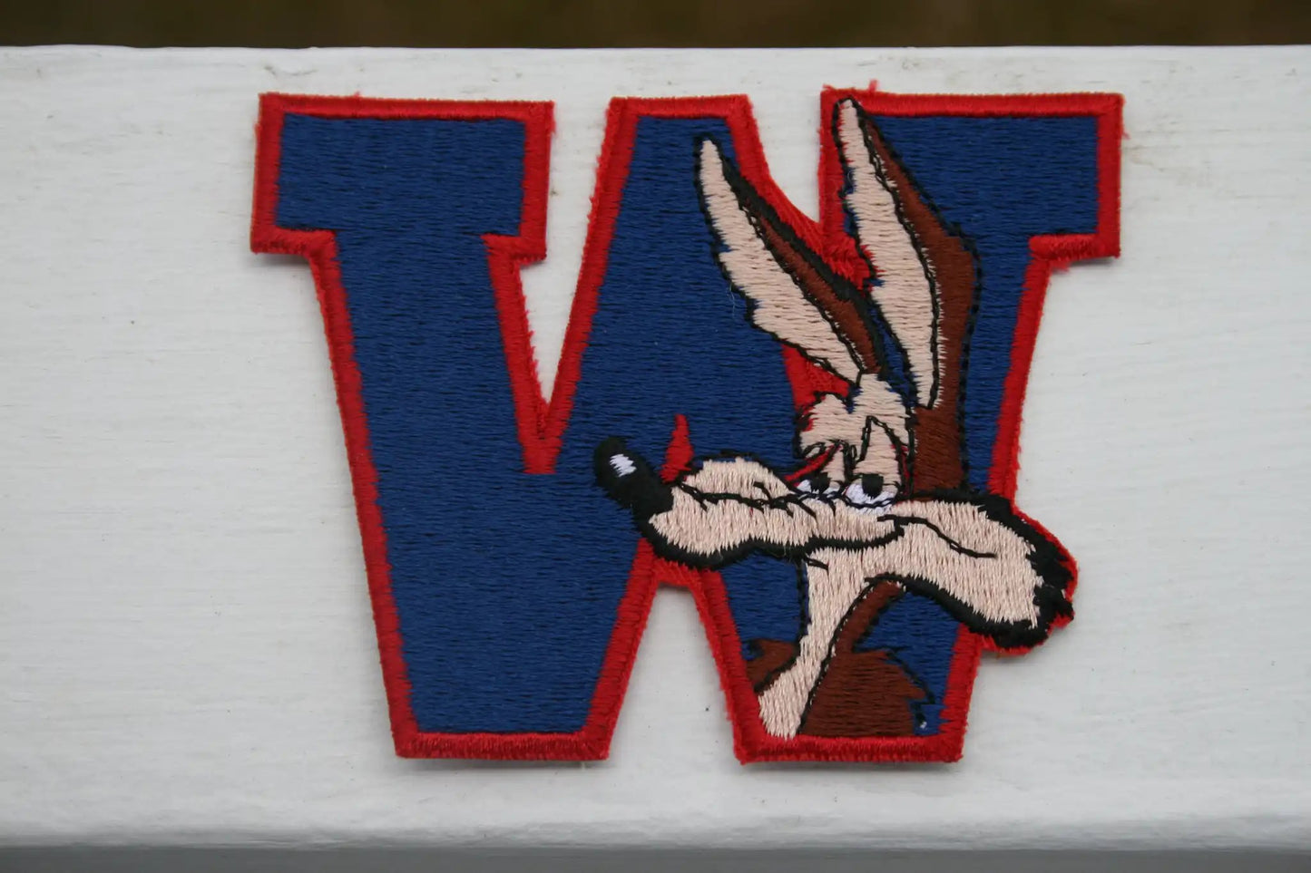 WILE E COYOTE W Patch LOONEY TUNES Characters Cartoon Classic Vintage Relic has been safely stored away for decades and uniquely measures 3.5 inches by 3 inches