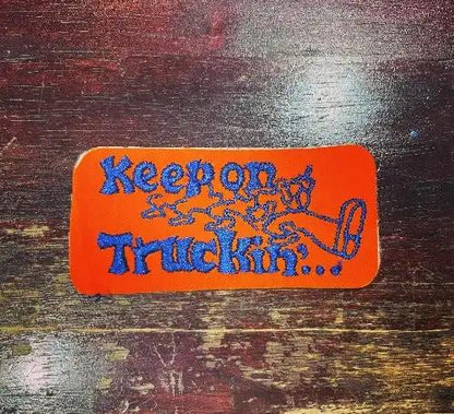 KEEP ON TRUCKIN Patch ROBERT CRUMB 1970s VINTAGE DIECUT Auto NOS Relic has been safely stored away for decades and is measuring approx 4 x 2 inches