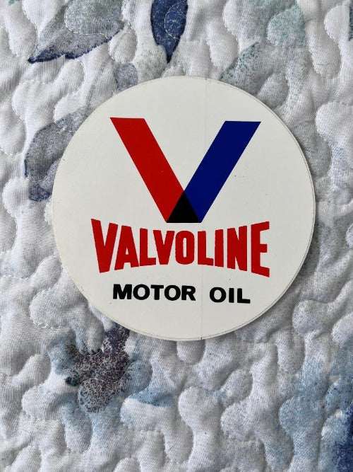 Valvoline Motor Oil Decal Racing Petro Gas Parts Auto Mint NOS Item. Great petrol decal for the gas oil collector.  The patch measures approximately 5 inch circle.