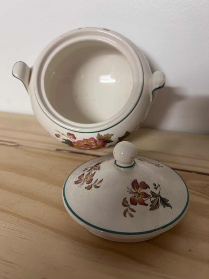 Wedgwood Eastern Flowers Sugar Bowl with Lid.  Wedgwood & Barlaston of Etruria. 