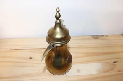 DALLAH Brass Coffee Pot, handmade of Arabic Middle Eastern origin, vintage antique item.  This measures approximately 8 inches high by 6 1/2 inches from spout edge