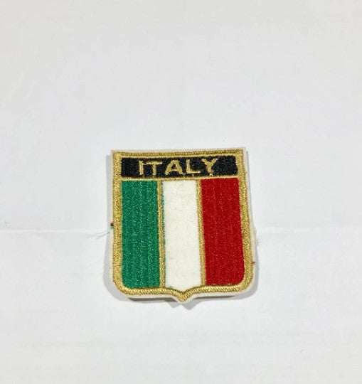 ITALY Flag patch Mint EXC Collectors Item Colorful Detail Vintage Item Great for the Italian collector Excellent stitching and in MINT condition Measures approx 3 in