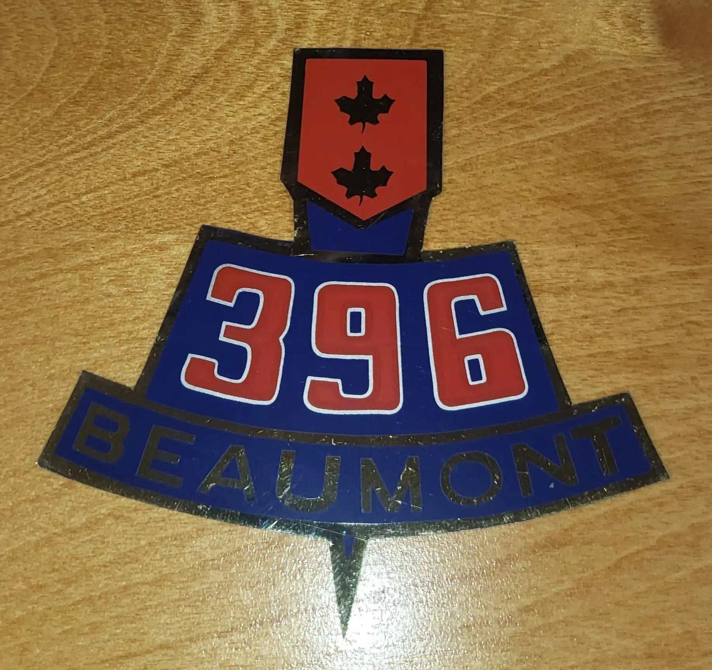 Pontiac Beaumont Crest 1967-68 396 Air Cleaner Decal NOS EXC Restoration Condition Canadian relic has been safely stored for decades and measures 3.75 inches by 4 inches