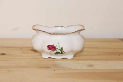 Royal Stuart Sugar Dish, Bone China, Made In England.  This is vintage and in excellent condition.  Stamped RS971