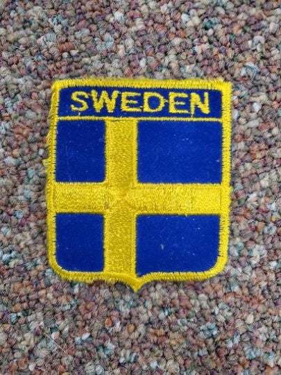 SWEDEN Flag patch Mint EXC Collectors Item Colorful Detail. Vintage Item, Great for the Flag collector! Excellent stitching and condition. Item measures approx 3 in